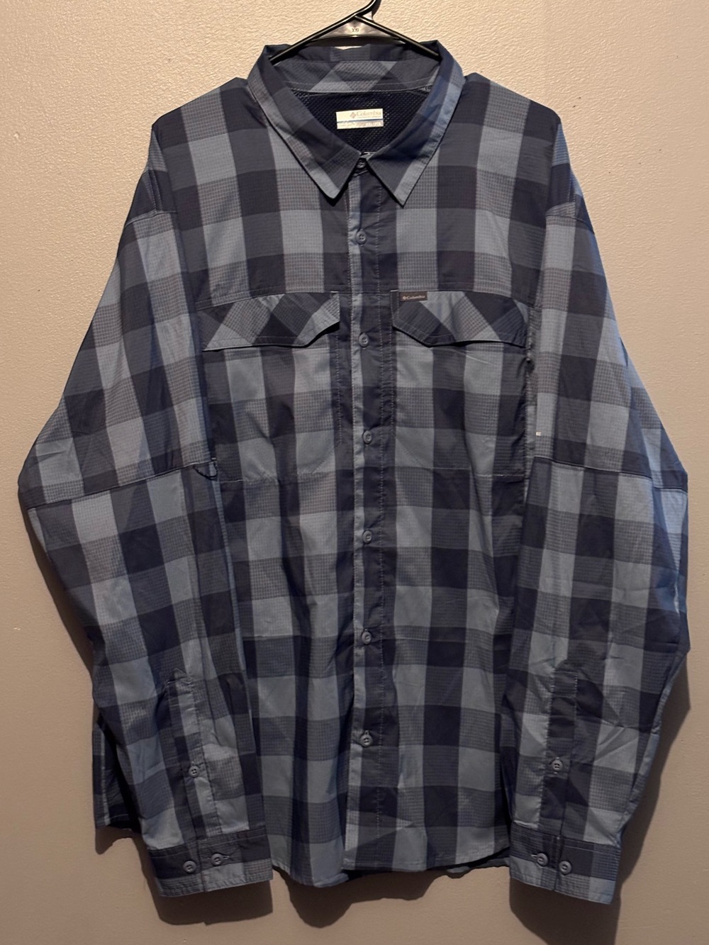 Men’s Columbia Blue Plaid Omni-Shade Button Up Shirt